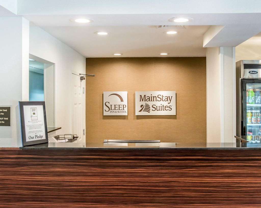 mainstay suites pittsburgh airport