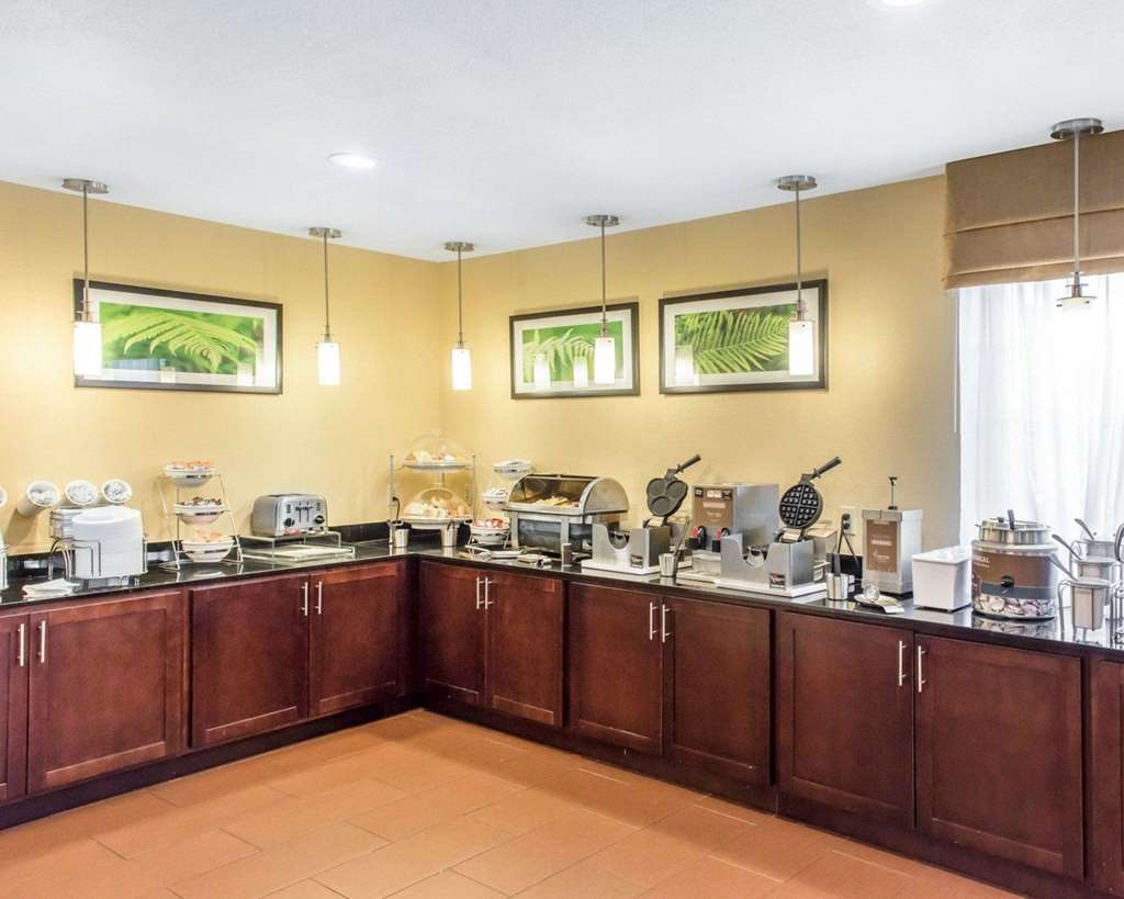 mainstay suites pittsburgh airport