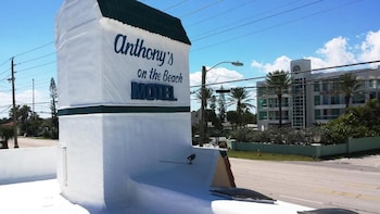 anthonys on the beach