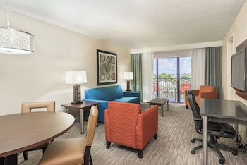 Holiday Inn Express Hotel & Suites Ft. Lauderdale-Plantation By Ihg,Plantation>>Fort Lauderdale,3 star