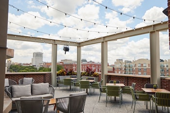 the alida savannah a tribute portfolio hotel