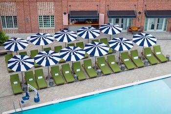 the alida savannah a tribute portfolio hotel