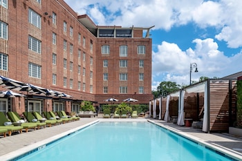the alida savannah a tribute portfolio hotel