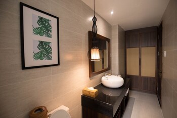 flower beachstay and coffee