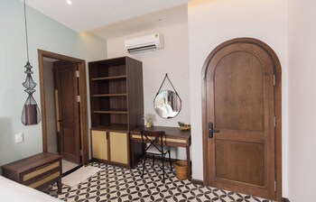 flower beachstay and coffee