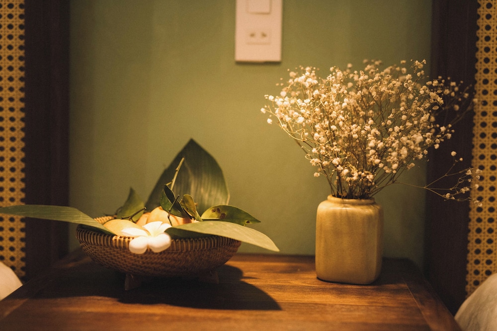 flower beachstay and coffee