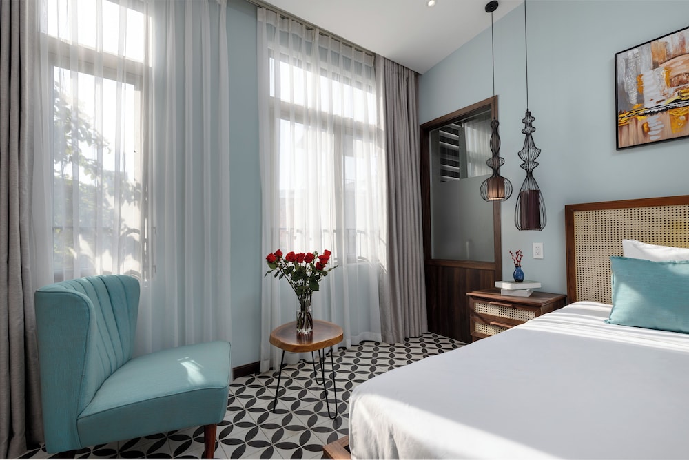 flower beachstay and coffee