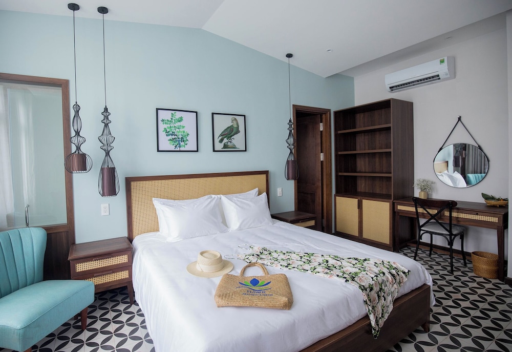 flower beachstay and coffee