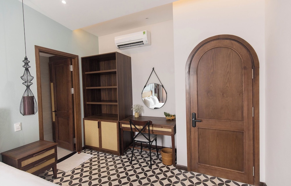 flower beachstay and coffee