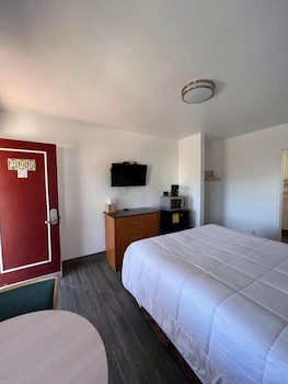 town and country inn