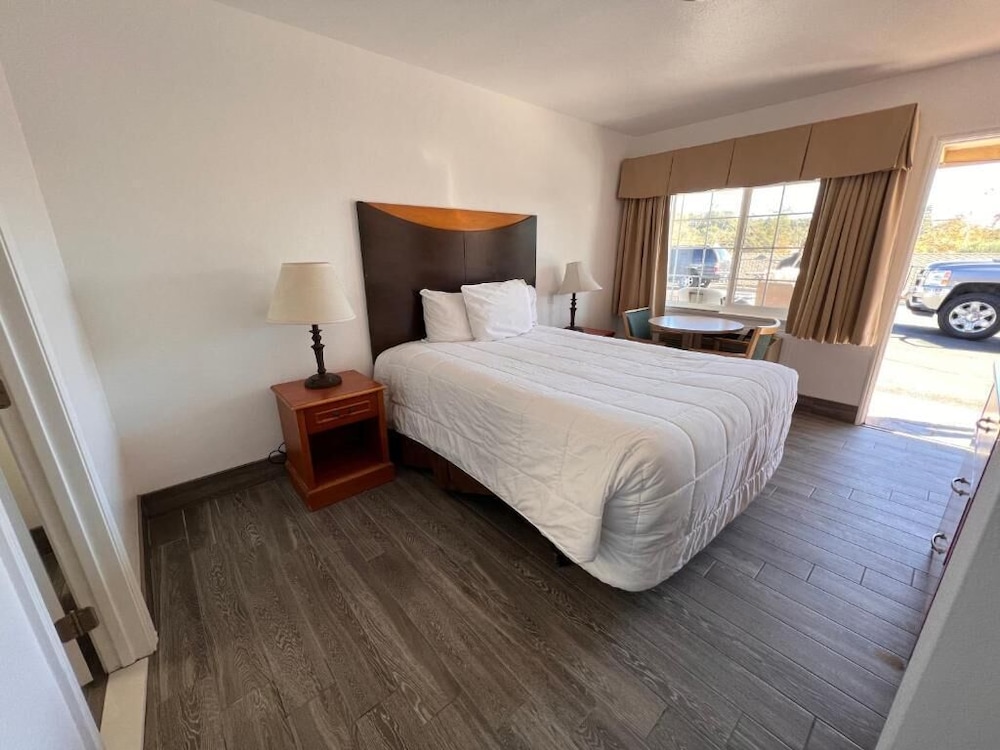 town and country inn