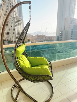 modern studio at royal oceanic jbr by deluxe holiday homes