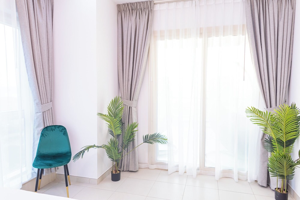 modern studio at royal oceanic jbr by deluxe holiday homes