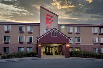 Red Roof Inn & Suites Savannah Airport,Georgia>>Chatham County,2 star