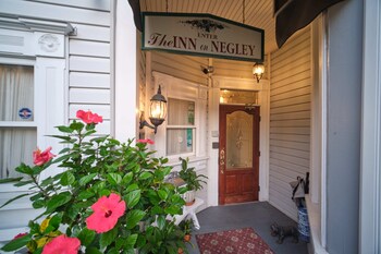 the inn on negley