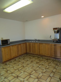 premier inns metro center