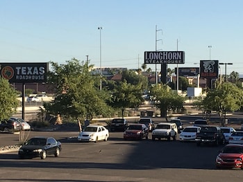 premier inns metro center