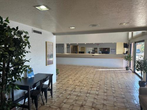 premier inns metro center
