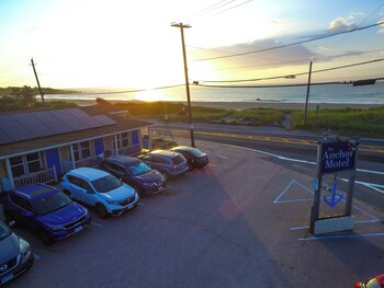 The Anchor Motel,Rhode Island Coastal>>Narragansett,2 star