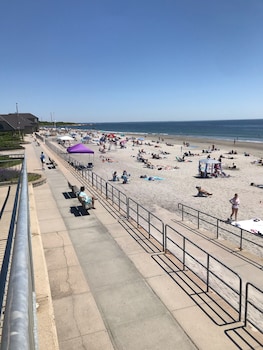 The Anchor Motel,Rhode Island Coastal>>Narragansett,2 star
