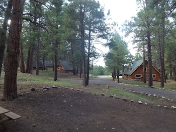 Arizona Mountain Inn And Cabins,Near Coconino Community College,3 star