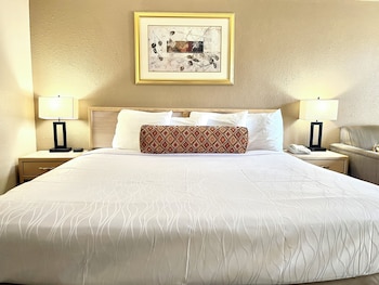 brentwood inn and garden