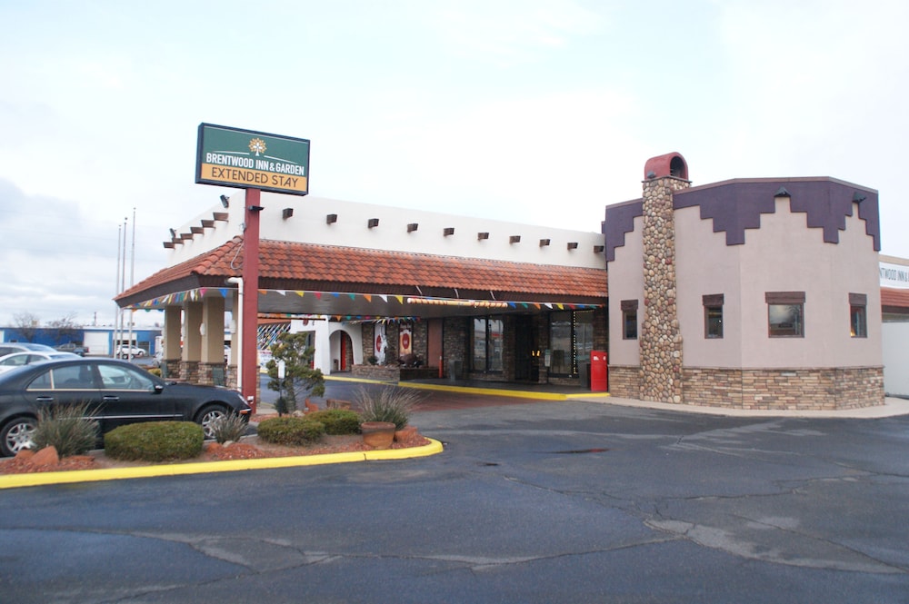 brentwood inn and garden