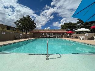 brentwood inn and garden