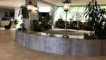 capital plaza hotel