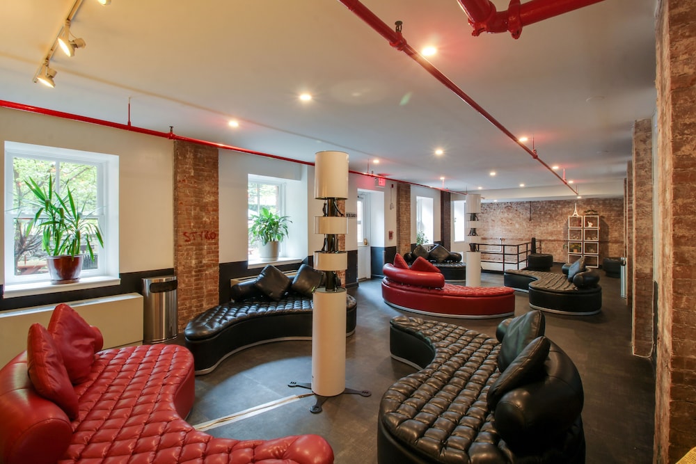hi new york city hostel