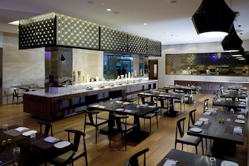 Iidl Suites,Mayur Vihar,4 star
