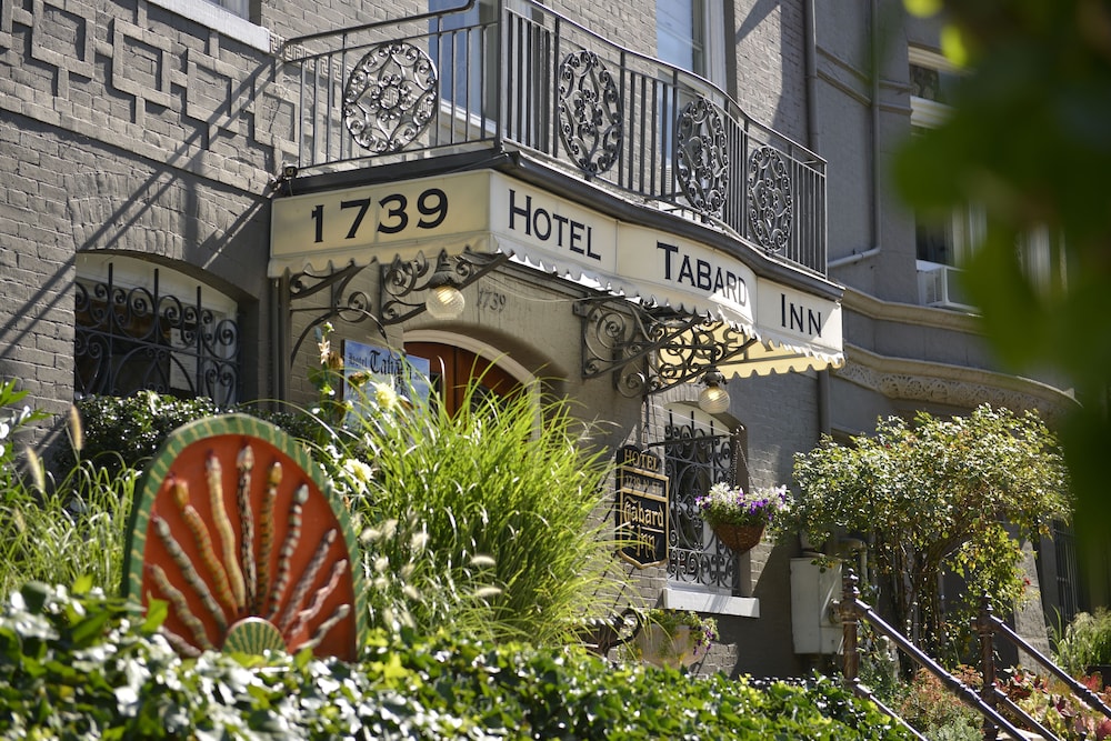 tabard inn