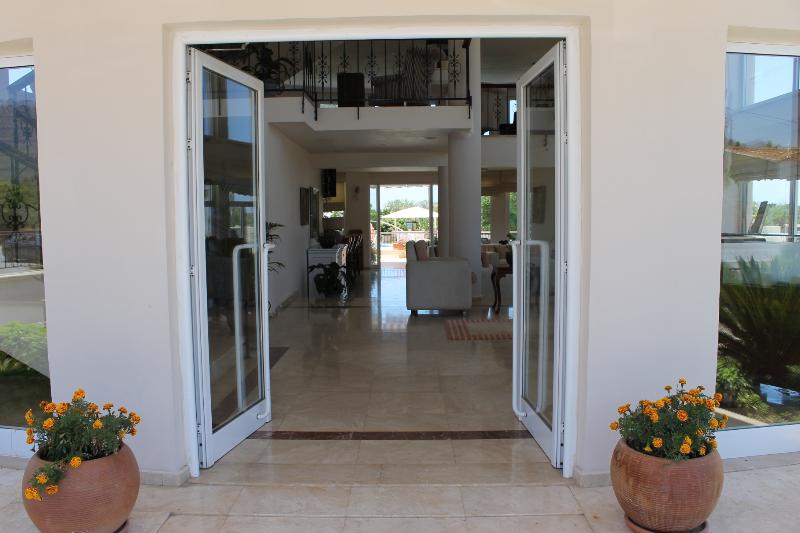 the prince inn hotelandvillas