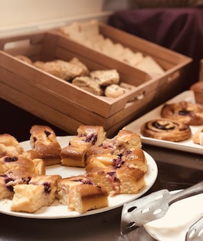 regency torviscas apartments suites