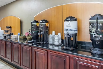 quality inn and suites conference center