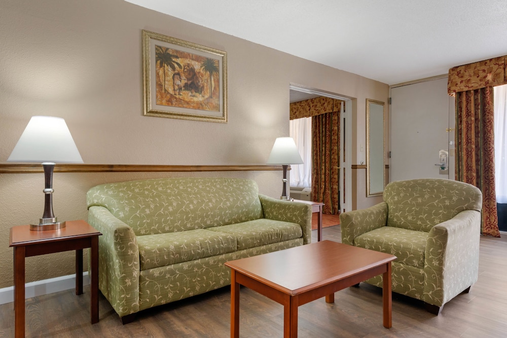 quality inn and suites conference center