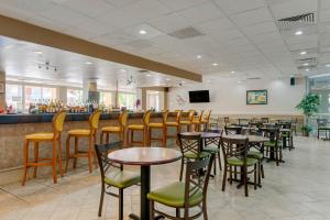 quality inn and suites conference center