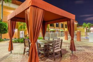 quality inn and suites conference center