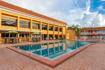 quality inn and suites conference center