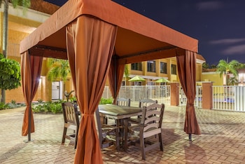 quality inn and suites conference center