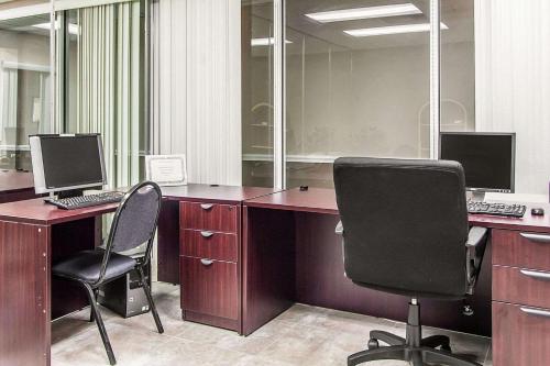 quality inn and suites conference center
