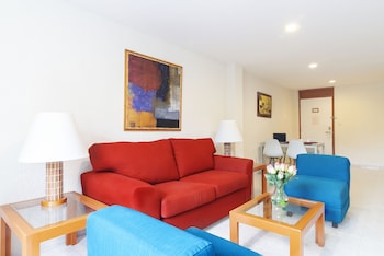 hotel and suites nader