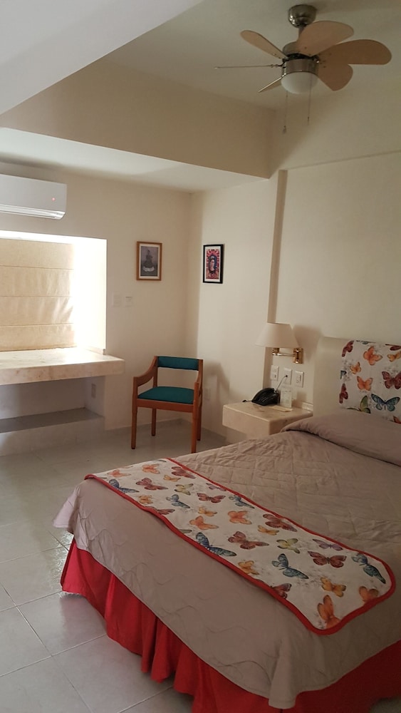 hotel and suites nader