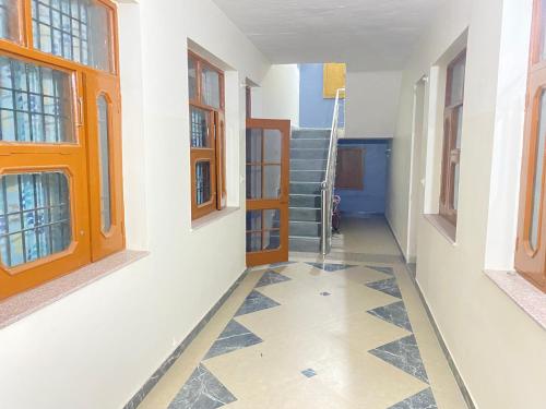 negi lodge chandigarh
