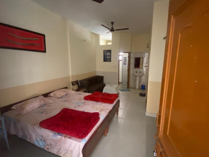 negi lodge chandigarh