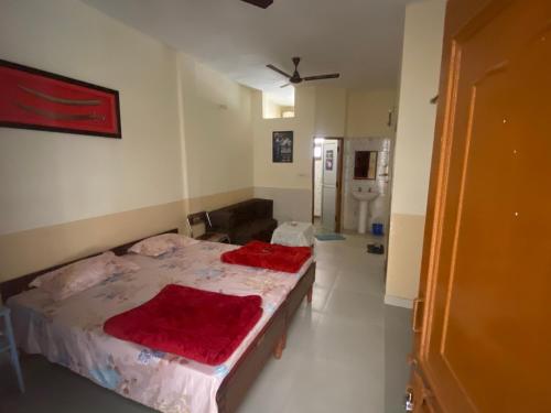 negi lodge chandigarh