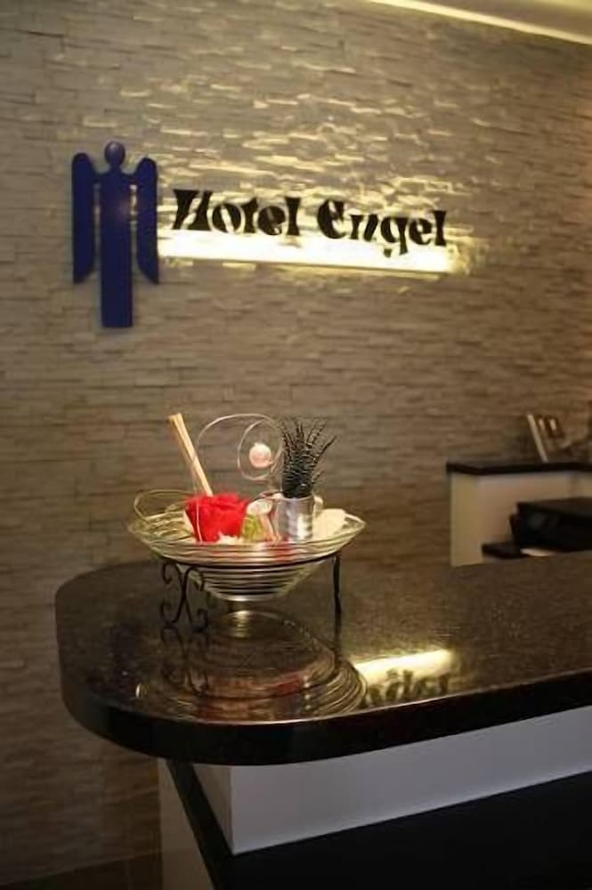 hotel engel