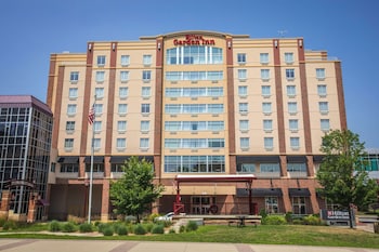 hilton garden inn mankato downtown