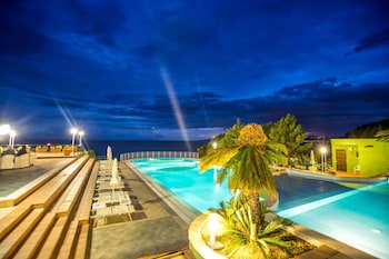 hotel club san diego