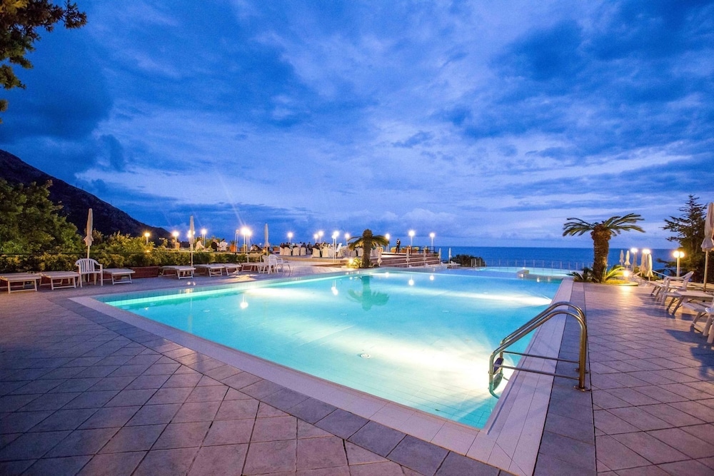 hotel club san diego